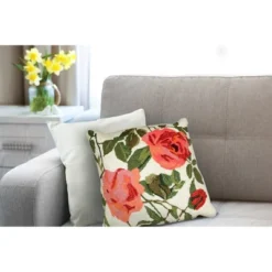 Liora Manne Frontporch Garden Indoor/Outdoor Pillow -Safavieh Store GUEST 12505f69 abd8 49a1 8782 0543577b1726