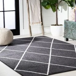 Cole Minimalist Diamond Trellis Round Area Rug - JONATHAN Y 15 Cole Minimalist Diamond Trellis Round Area Rug - JONATHAN Y -Safavieh Store GUEST 171b4020 4a42 45d5 bfb3 bc2722d03768
