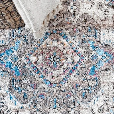 Kesan Vintage Medallion Area Rug - JONATHAN Y 7 Kesan Vintage Medallion Area Rug - JONATHAN Y - Image 5