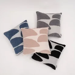 18"x18" Stonelance Chenille Woven Square Throw Pillow - Freshmint -Safavieh Store GUEST 95a8e6e9 306f 42f0 be22 f96fc2d120c6