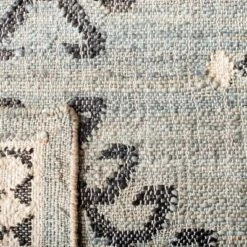 Kilim KLM762 Hand Woven Area Rug - Safavieh -Safavieh Store GUEST bac050ec 323a 4757 b9f1 c47c16a587af